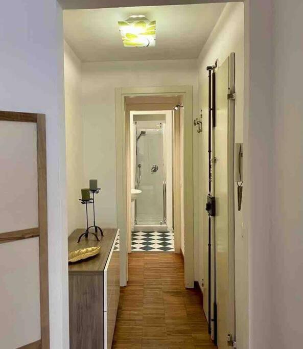 شقة Novella'S Loft Near Santa Maria Novella Station فلورنس المظهر الخارجي الصورة