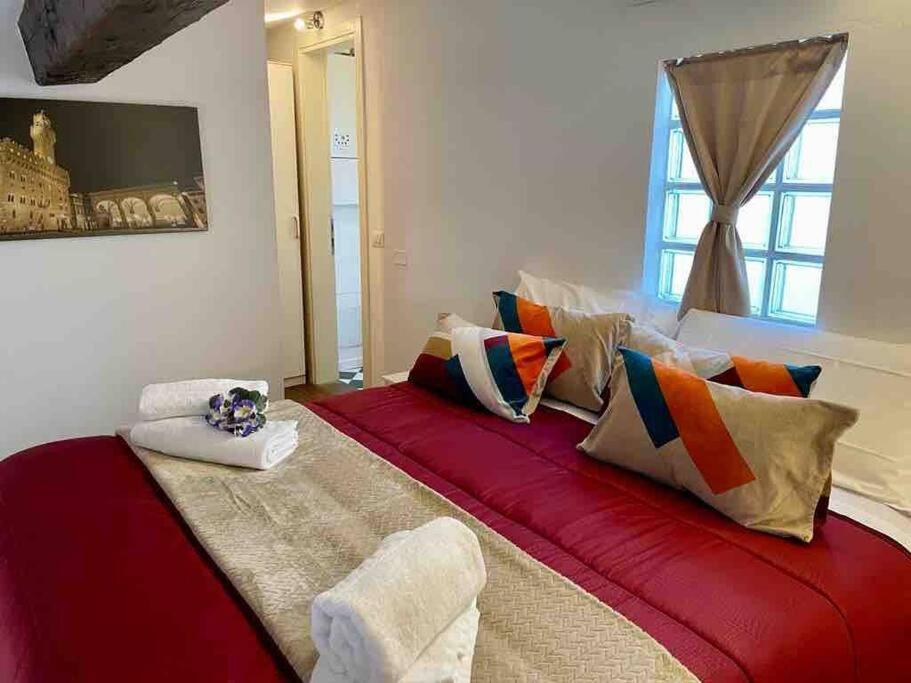 شقة Novella'S Loft Near Santa Maria Novella Station فلورنس المظهر الخارجي الصورة