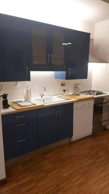 شقة Novella'S Loft Near Santa Maria Novella Station فلورنس المظهر الخارجي الصورة